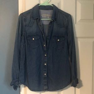 Gap denim shirt size small
